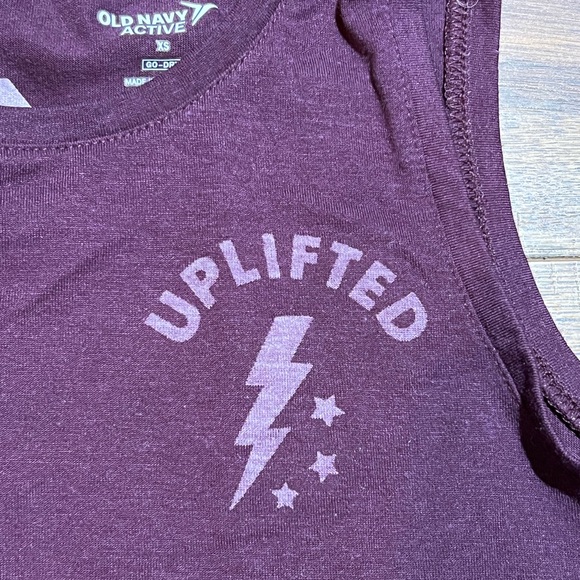 Bundle of 2 Old Navy Graphic Tank Top Size Xs - Picture 8 of 10